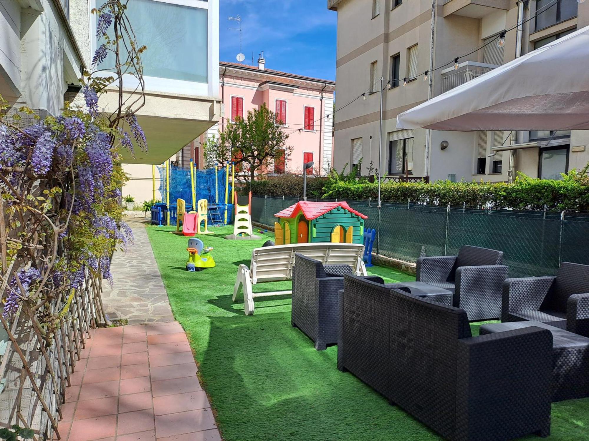 Hotel Sogno Cesenatico Kültér fotó