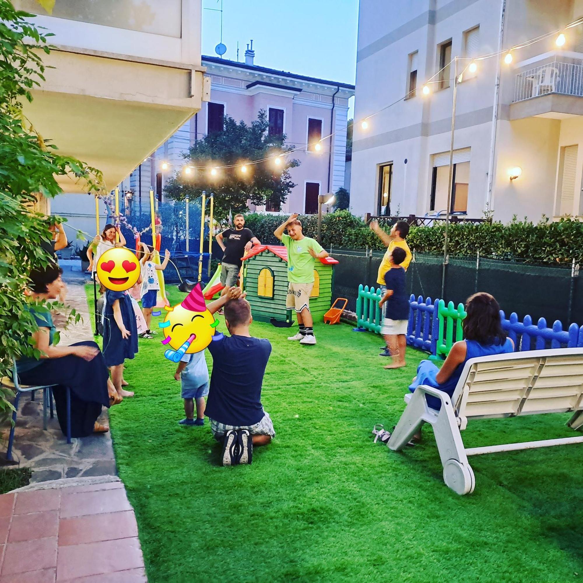 Hotel Sogno Cesenatico Kültér fotó