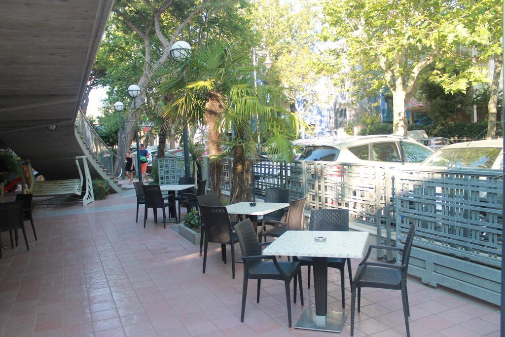 Hotel Sogno Cesenatico Kültér fotó
